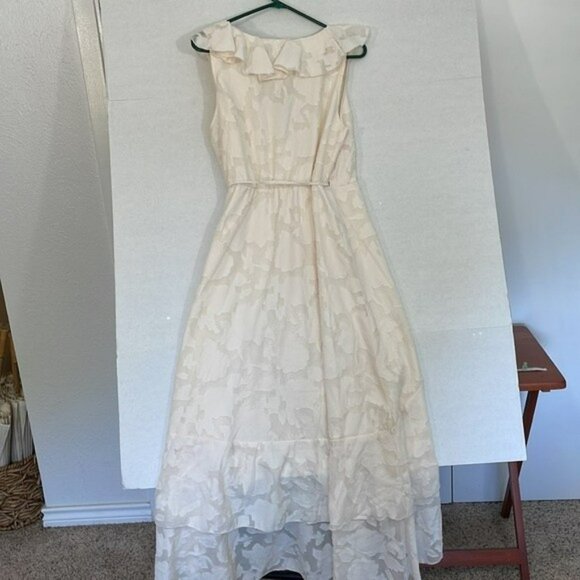 Simplee Wrap Dress NWT Ruffle Tulip Hem, Sleeveless, Cream, Large - Picture 8 of 12